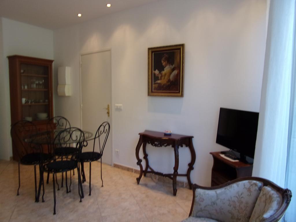 Top' Appart Hotel Pont-Sainte-Maxence Esterno foto