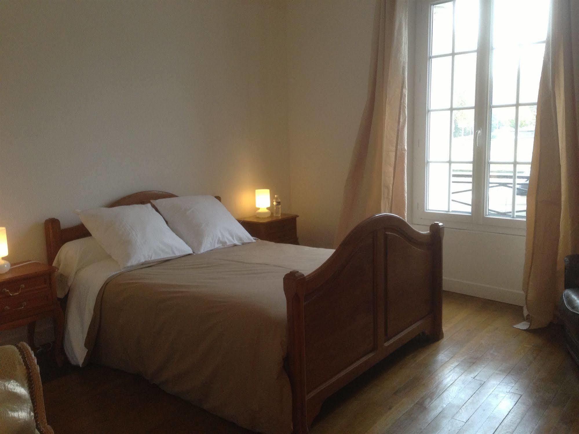 Top' Appart Hotel Pont-Sainte-Maxence Esterno foto